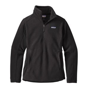 Patagonia Women’s Classic Synchilla Marsupial Quarter Zip Pullover Black Medium